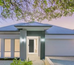 12. BEIGE ScreenguardHingedDoor House2 NewBackground FULL PIC1 300x300 1