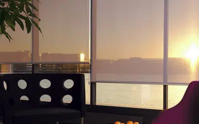 How Do Sunscreen Roller Blinds Improve Daytime Privacy, Glare Control, Uv Protection, and Heat Reduction While Keeping Your View?